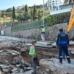 Bodrum’da Ana İsale Hattı Patladı: Su Metrelerce Yükseğe Fışkırdı, Evler ve Araçlar Zarar Gördü